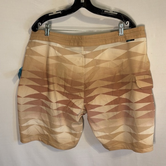 HUK Jabber 18.5" Boardshort VIssla Size 38 NEW - Picture 5 of 6